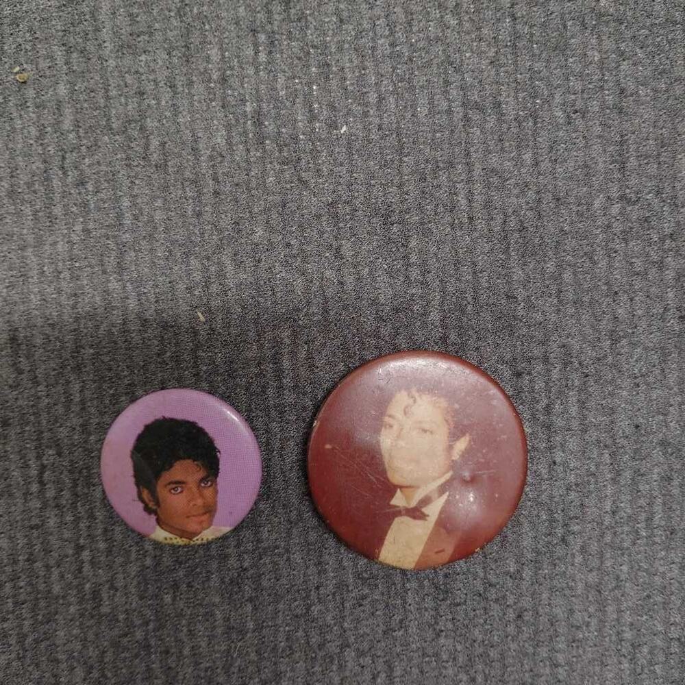Michael Jackson Vintage Pin Buttons Lot 2 Music Memorabilia